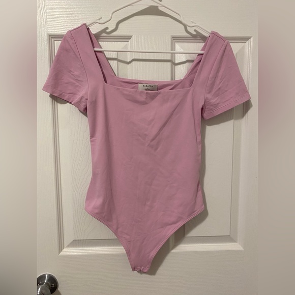 Babaton Tops - Aritzia Babaton Contour Square Neck Bodysuit in Pink Size M